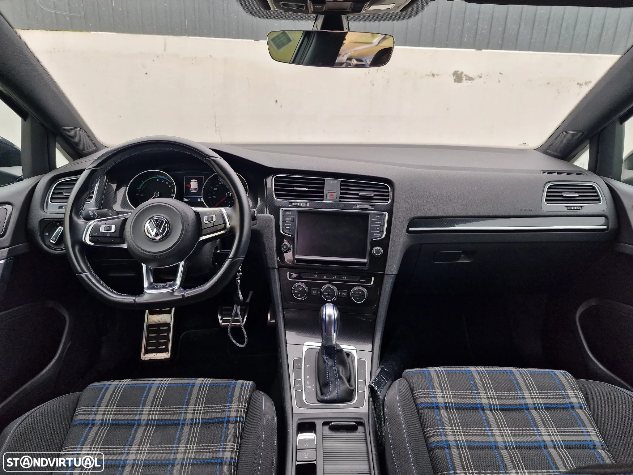 VW Golf 1.4 GTE Plug-in - 11