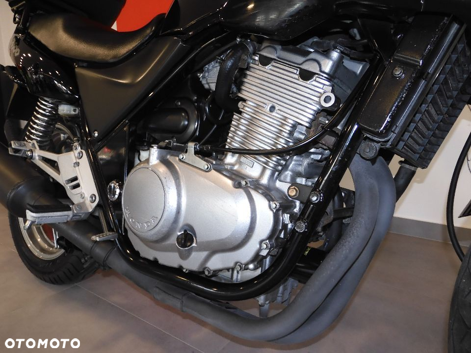 Honda CB - 4