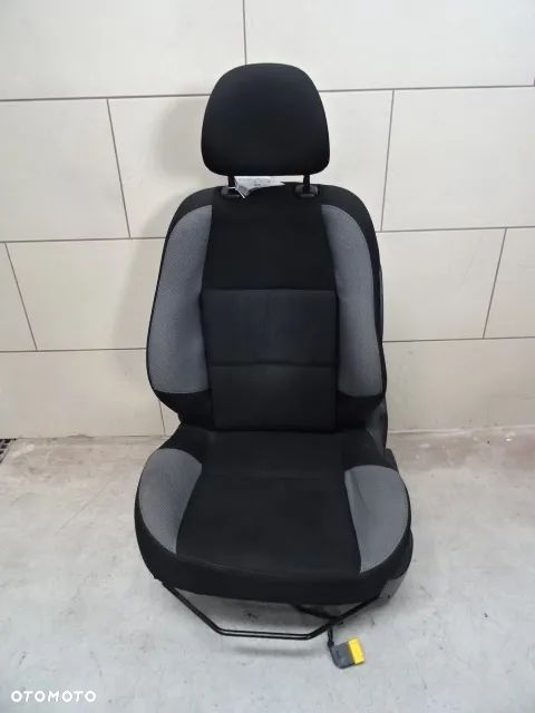 FOTEL LEWY PRZÓD PEUGEOT 207 SW 9638053360 NR98 - 1