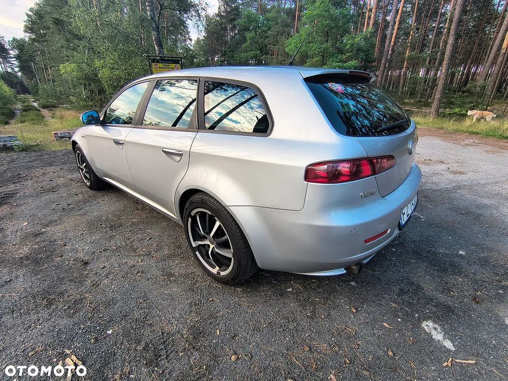Alfa Romeo 159 - 8