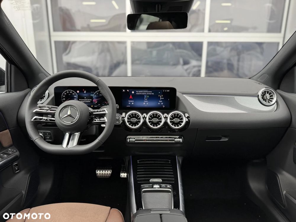 Mercedes-Benz GLA 220 4Matic 8G-DCT AMG Line Advanced Plus - 15