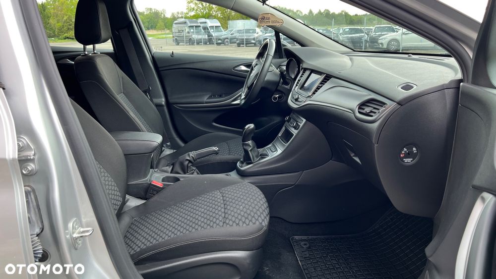 Opel Astra 1.2 T Edition S&S - 9