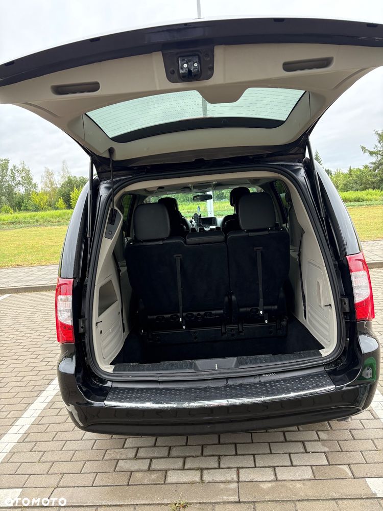 Chrysler Town & Country 3.6 Touring - 6