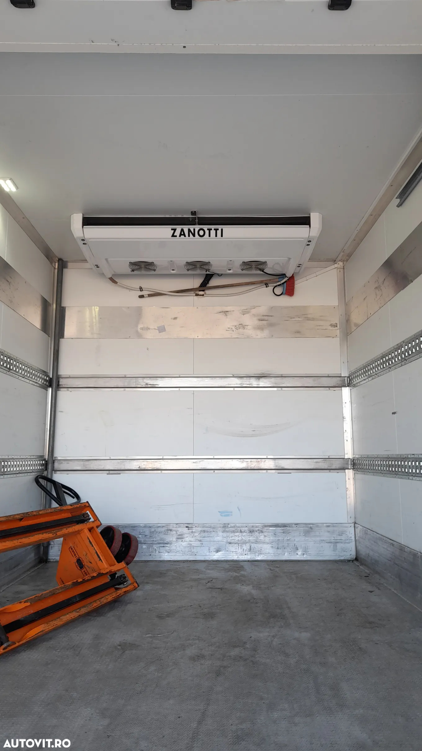Iveco Daily 35c15 - 12