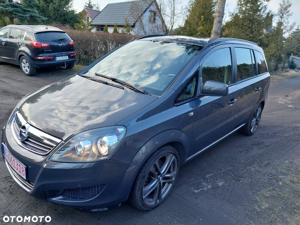 Opel Zafira - 2