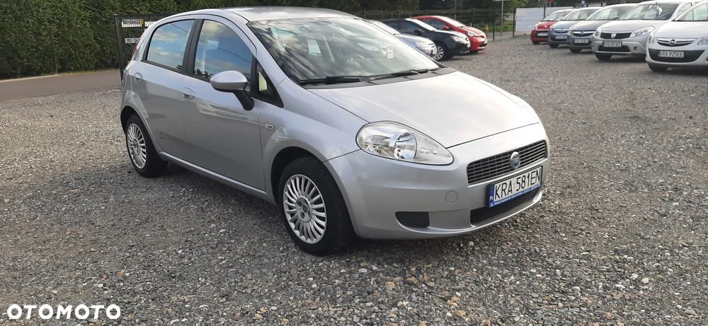 Fiat Grande Punto - 12