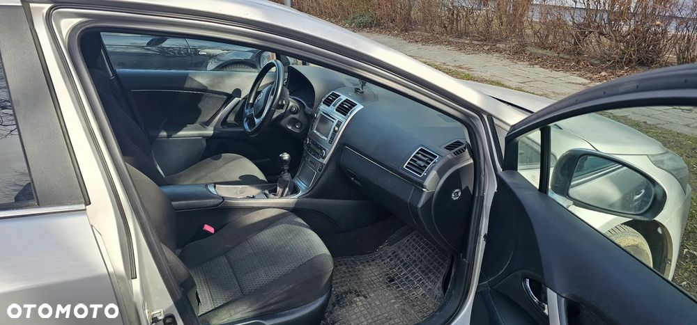 Toyota Avensis 2.0 D-4D Sol - 15