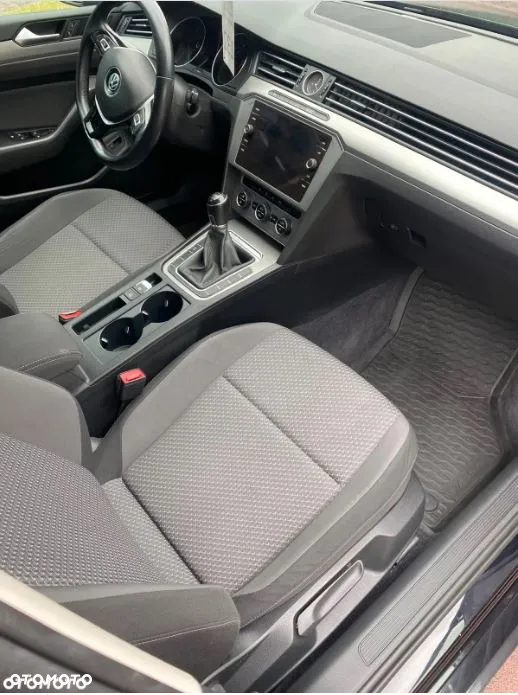 Volkswagen Passat 1.6 TDI BMT Comfortline - 7