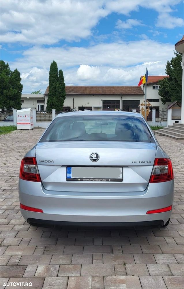 Skoda Octavia 1.2 TSI ELEGANCE - 3