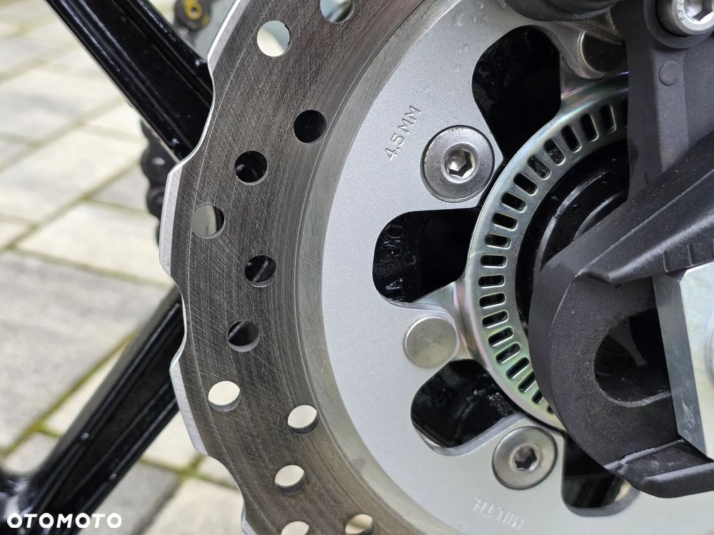 Kawasaki Versys 650 - 22