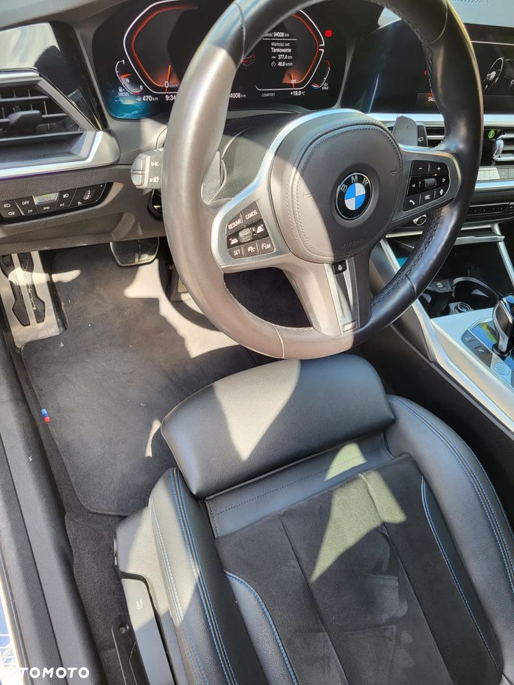 BMW Seria 3 320d M Sport - 6