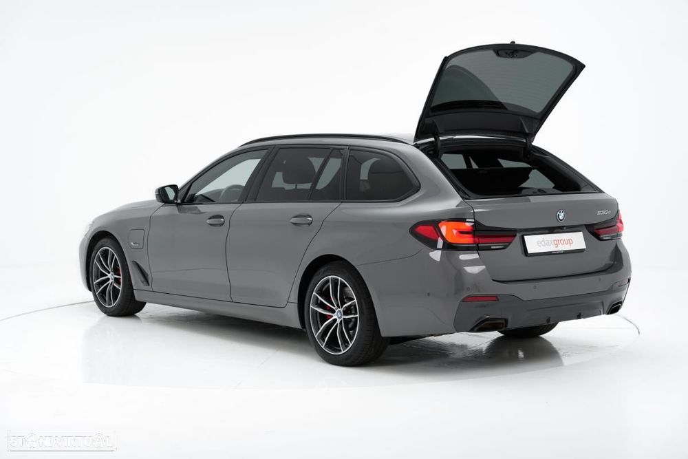 BMW 530 e Pack Desportivo M - 5