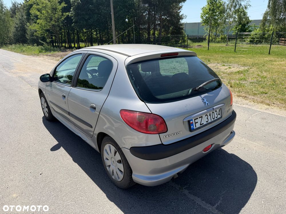 Peugeot 206 1.1 Mistral - 3