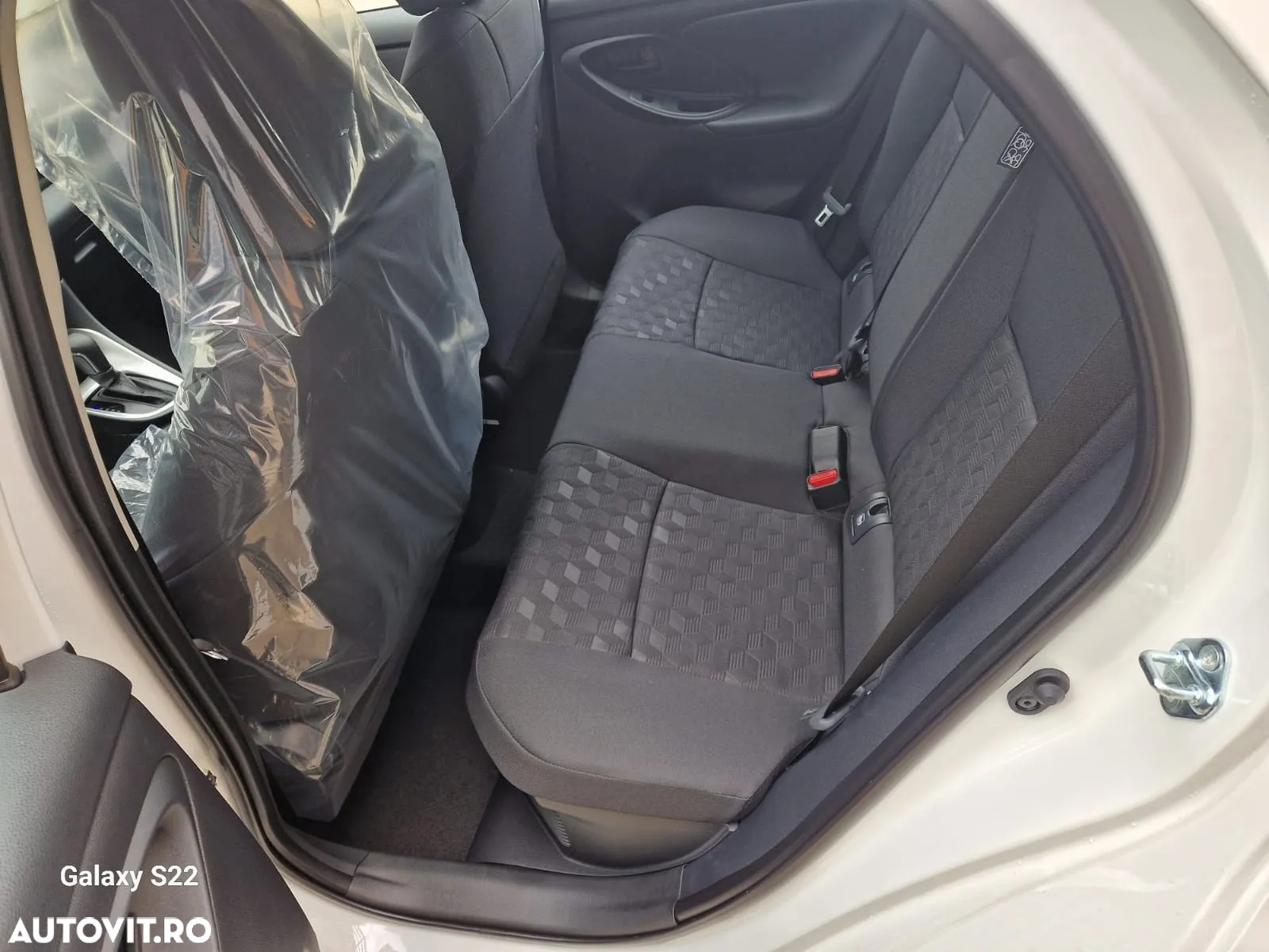 Toyota Yaris 1.5 VVT-i HSD Eco - 18