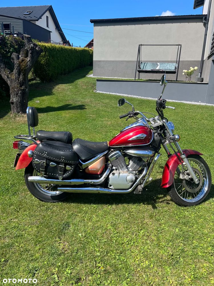 Suzuki Intruder - 3