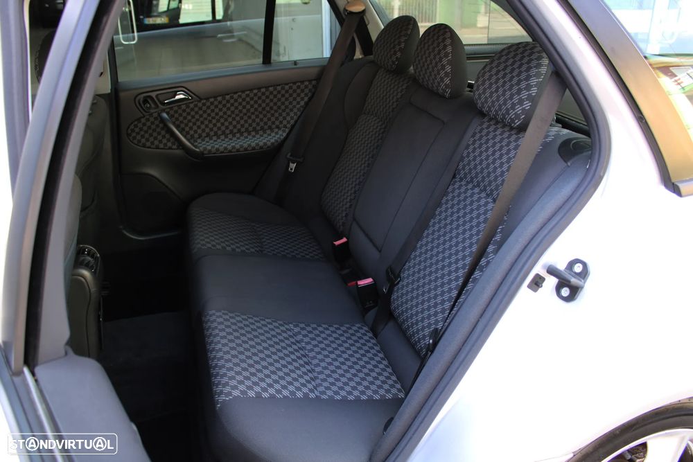 Mercedes-Benz C 220 - 9