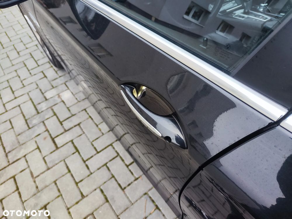 BMW Seria 5 525d xDrive Sport-Aut Luxury Line - 17