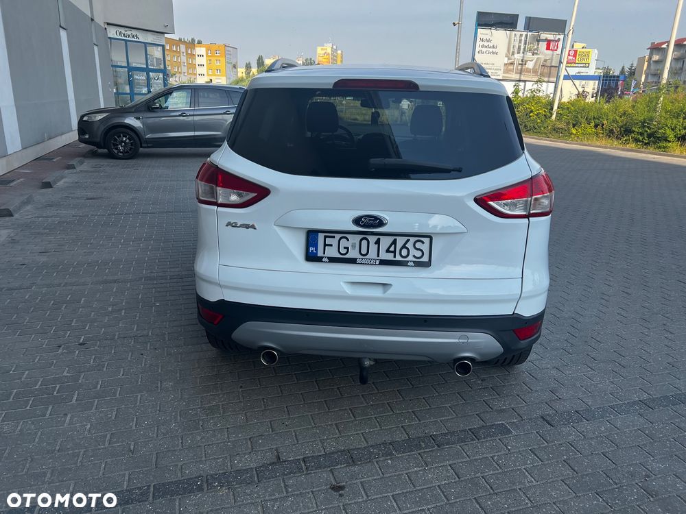 Ford Kuga 2.0 TDCi 4WD Titanium - 4