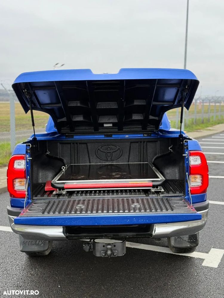 Toyota Hilux 4x4 Double Cab A/T Invincible - 7