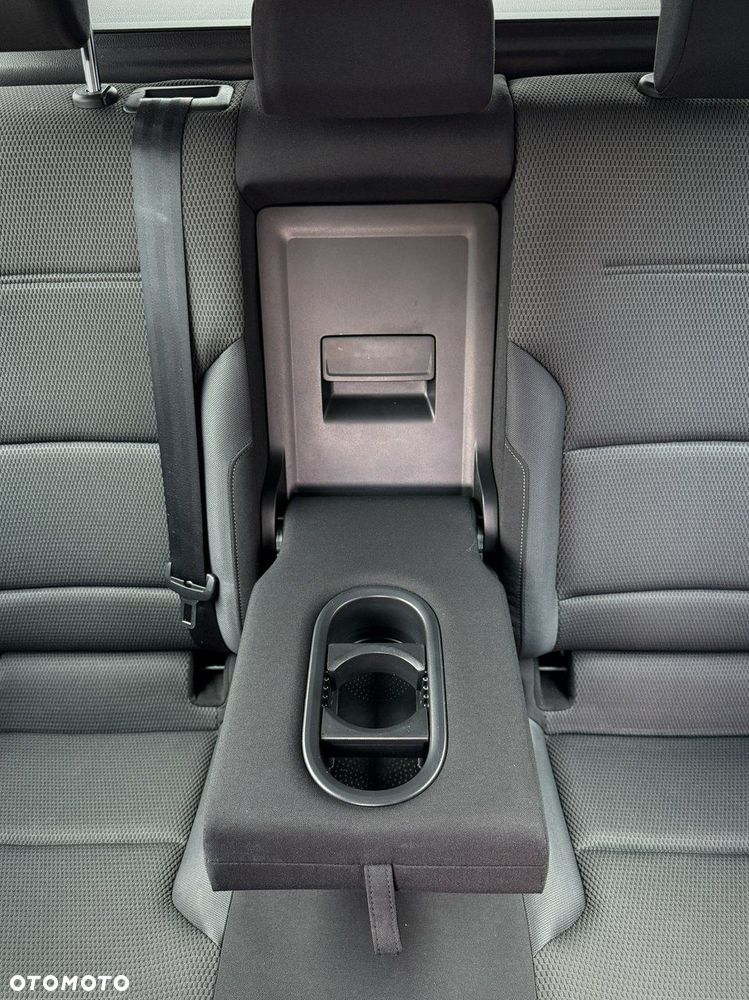 Volkswagen Golf - 29