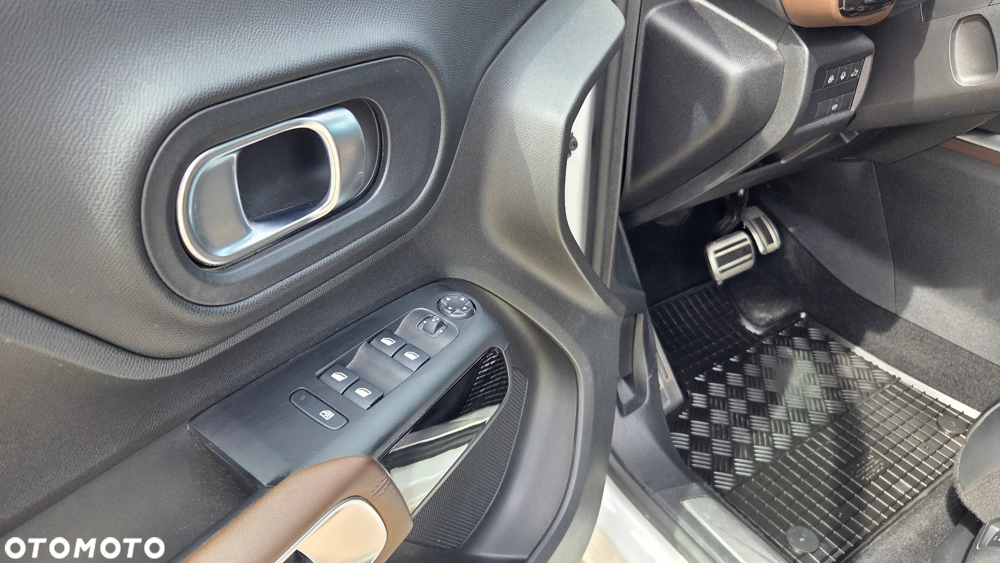 Citroën C5 Aircross 1.6 PureTech Shine EAT8 - 10