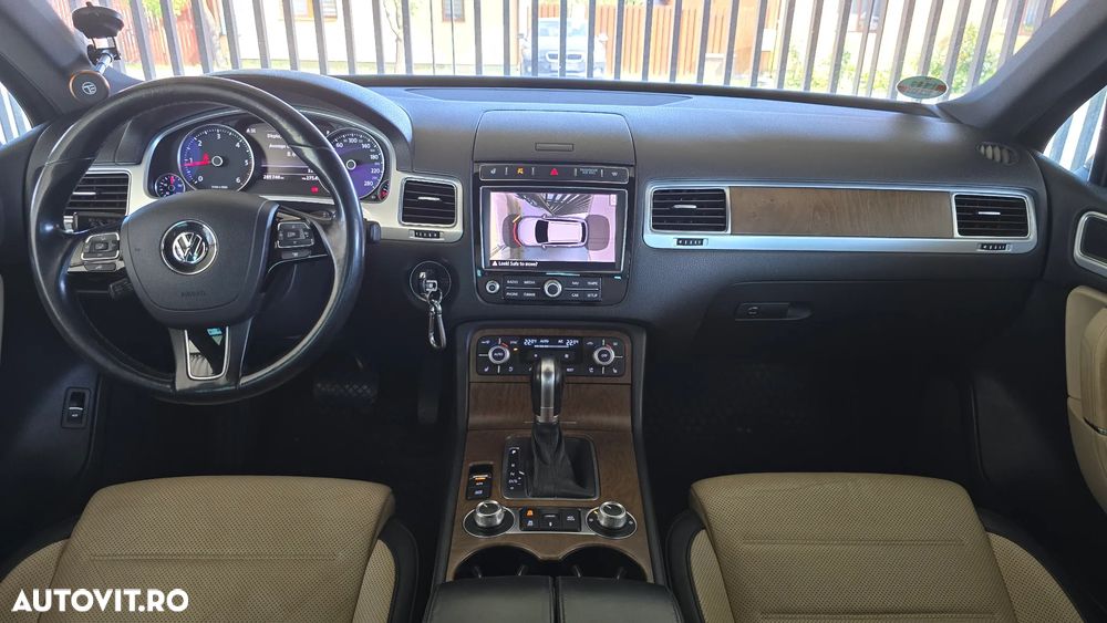 Volkswagen Touareg 3.0 V6 TDI BMT - 15