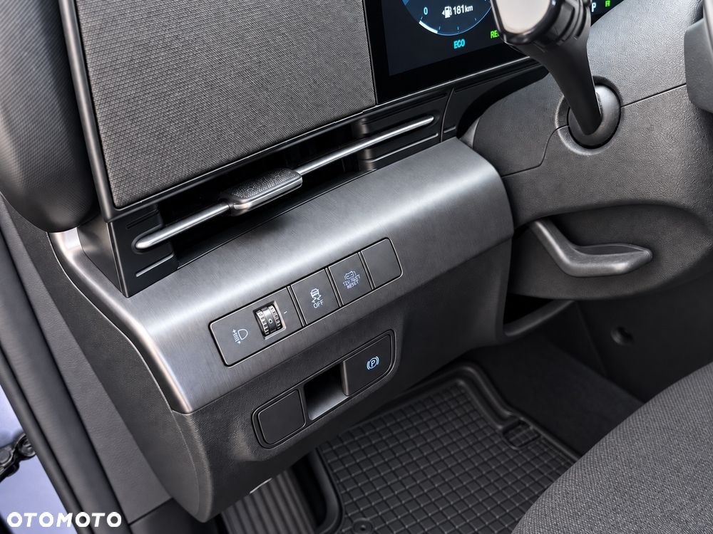 Hyundai Kona - 11