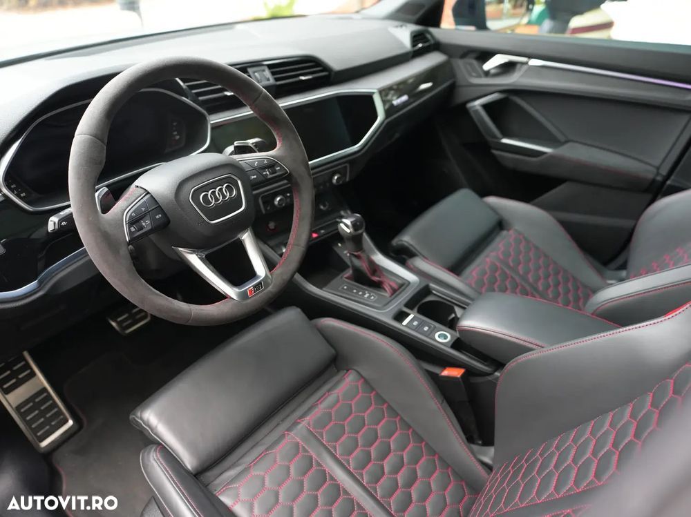 Audi RS Q3 RSQ3 2.5 TFSI quattro S tronic - 28
