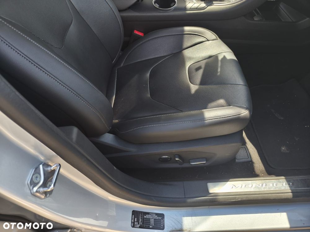 Ford Mondeo 2.0 TDCi Titanium - 16