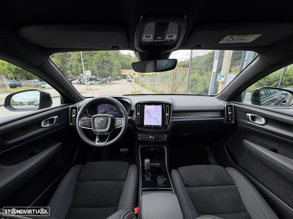 Volvo C40 Recharge Single Motor Plus - 36