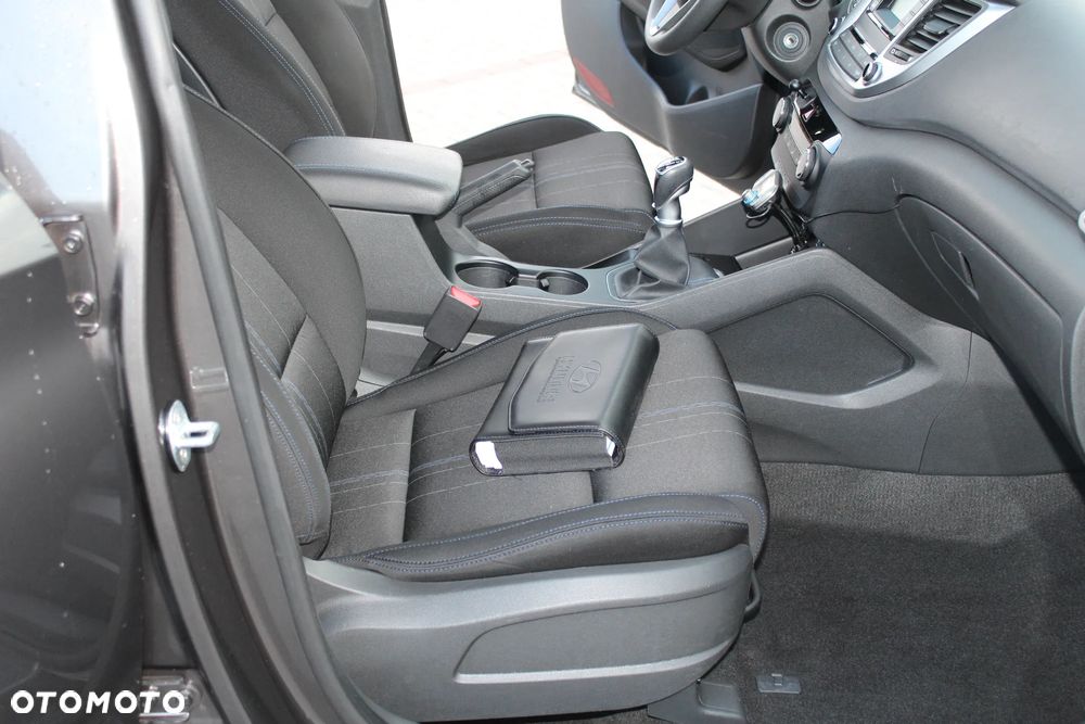Hyundai Tucson 1.7 CRDI BlueDrive GO 2WD - 8