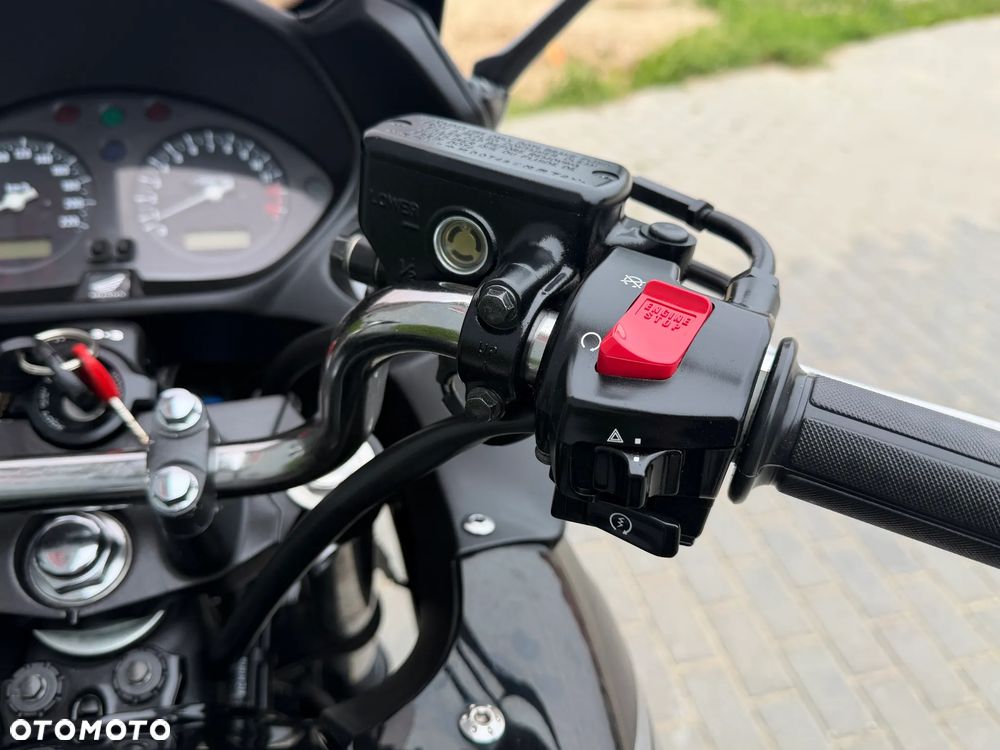 Honda CBF - 28