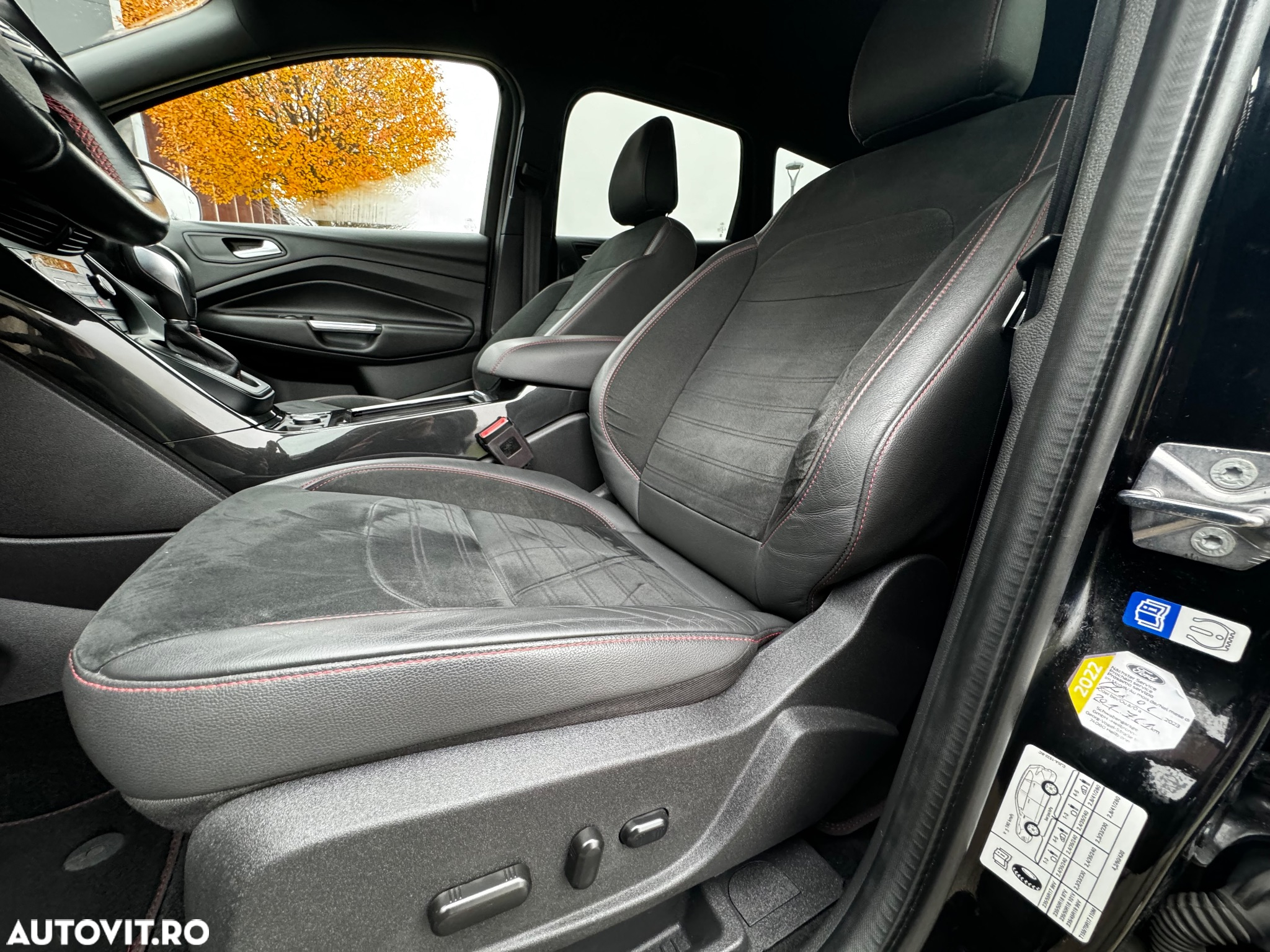 Ford Kuga 2.0 TDCi 4x4 Aut. ST-Line - 21