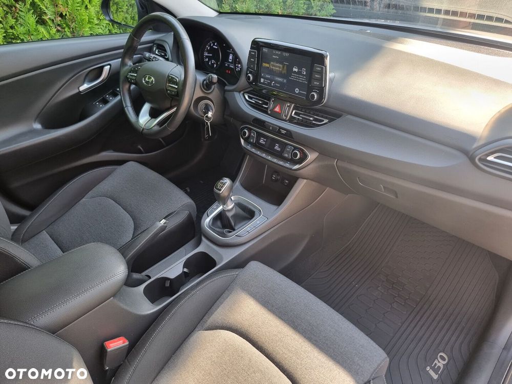 Hyundai i30 1.5 DPI Smart - 17