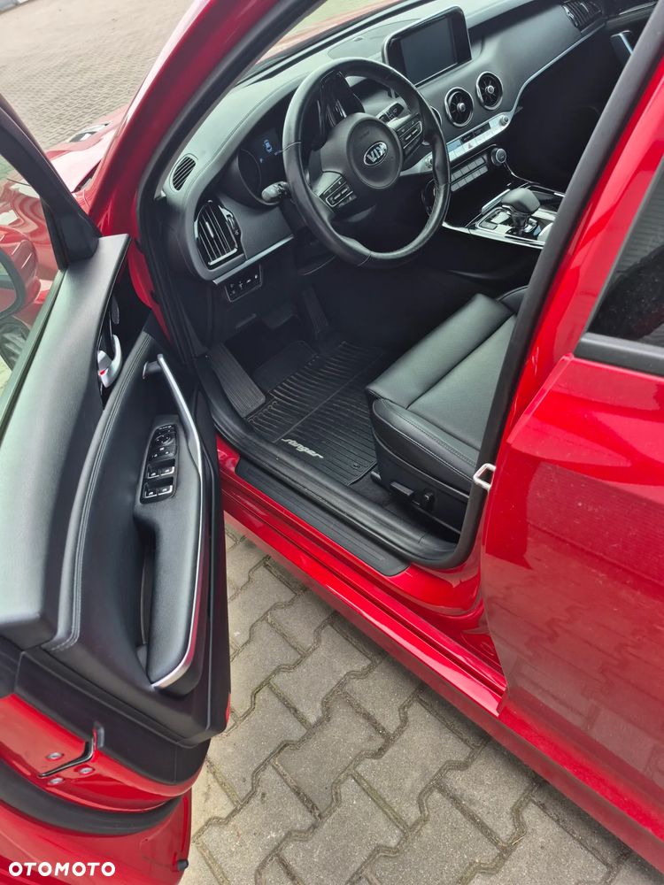 Kia Stinger 2.0 T-GDI L - 6