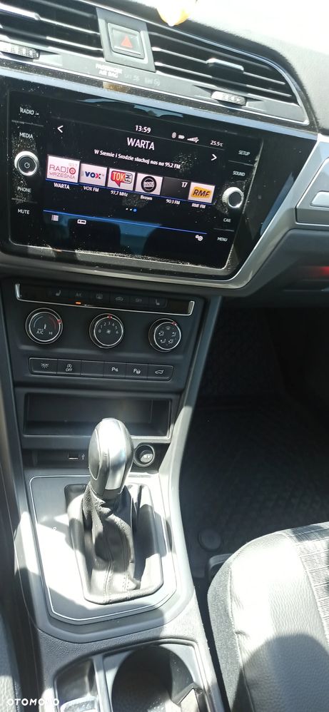 Volkswagen Touran - 13