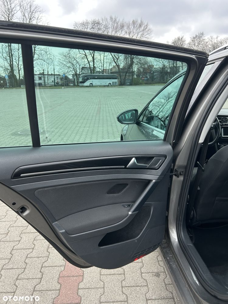 Volkswagen Golf 1.6 TDI BlueMotion Technology Trendline - 16