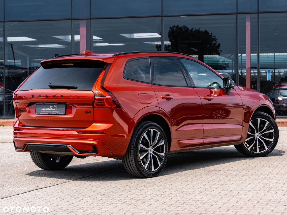 Volvo XC 60 B4 D AWD Plus Dark - 13
