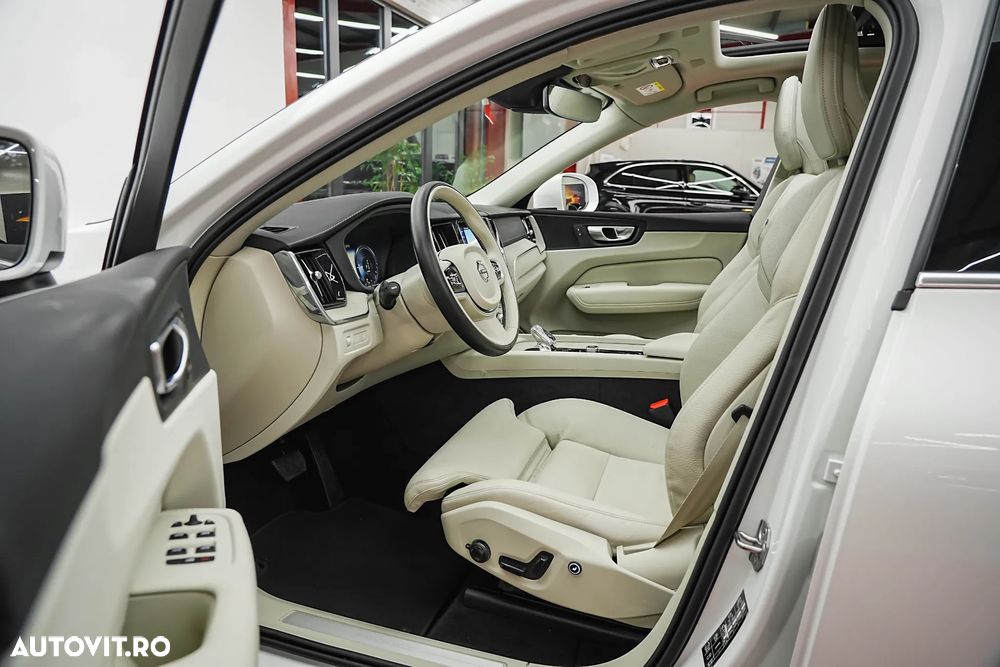 Volvo XC 60 Recharge T6 Twin Engine eAWD Inscription Expression - 4