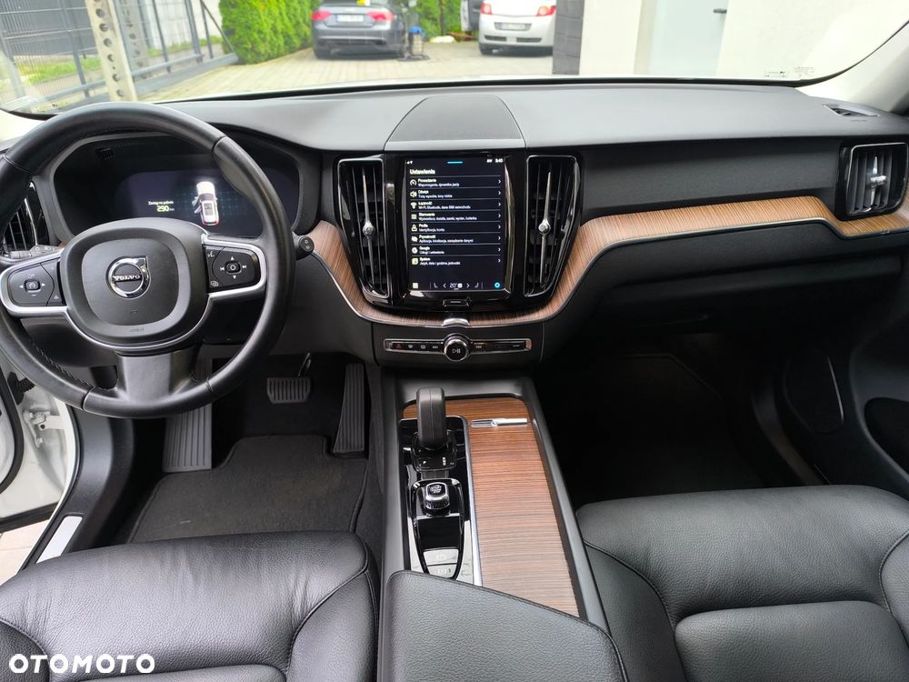 Volvo XC 60 B5 B AWD Geartronic Momentum Pro - 21