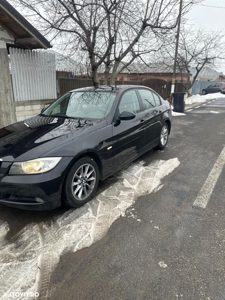 BMW Seria 3 320i - 2