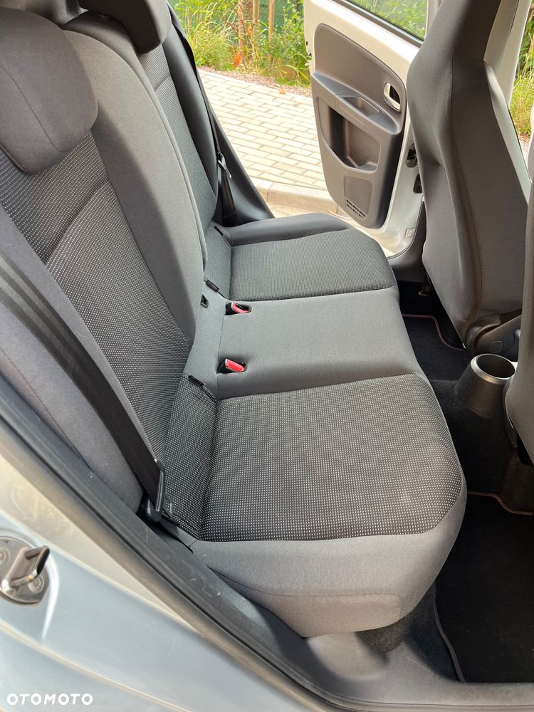 Volkswagen up! - 14