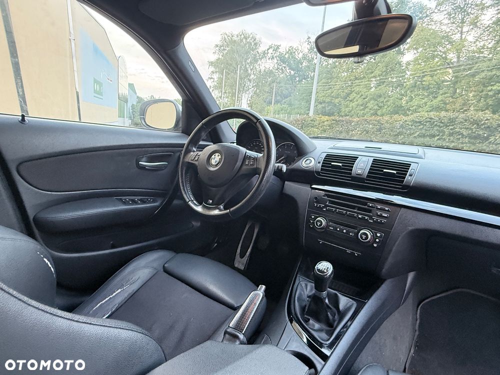BMW Seria 1 - 22