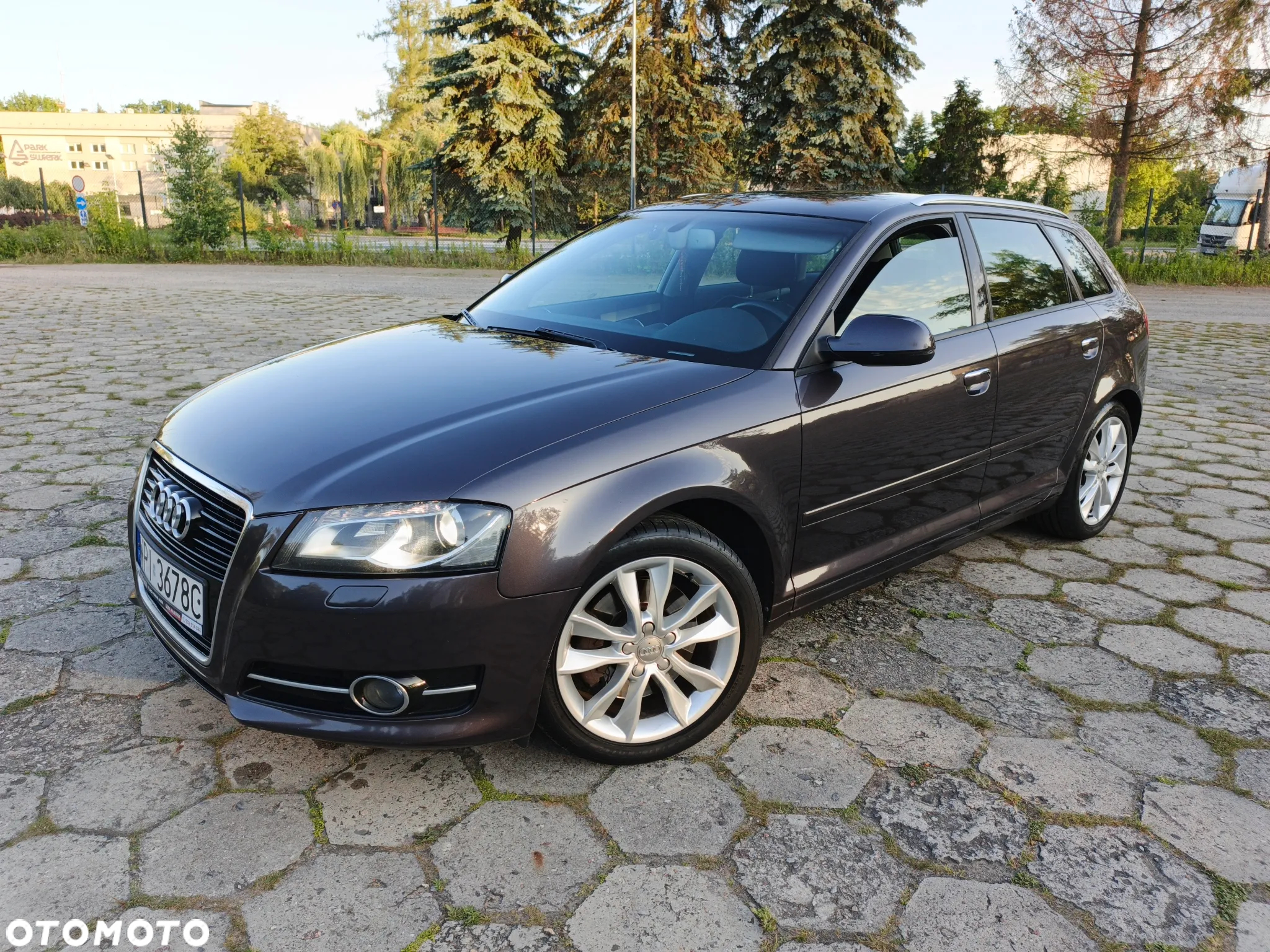 Audi A3 2.0 TDI Sportback DPF Attraction - 2