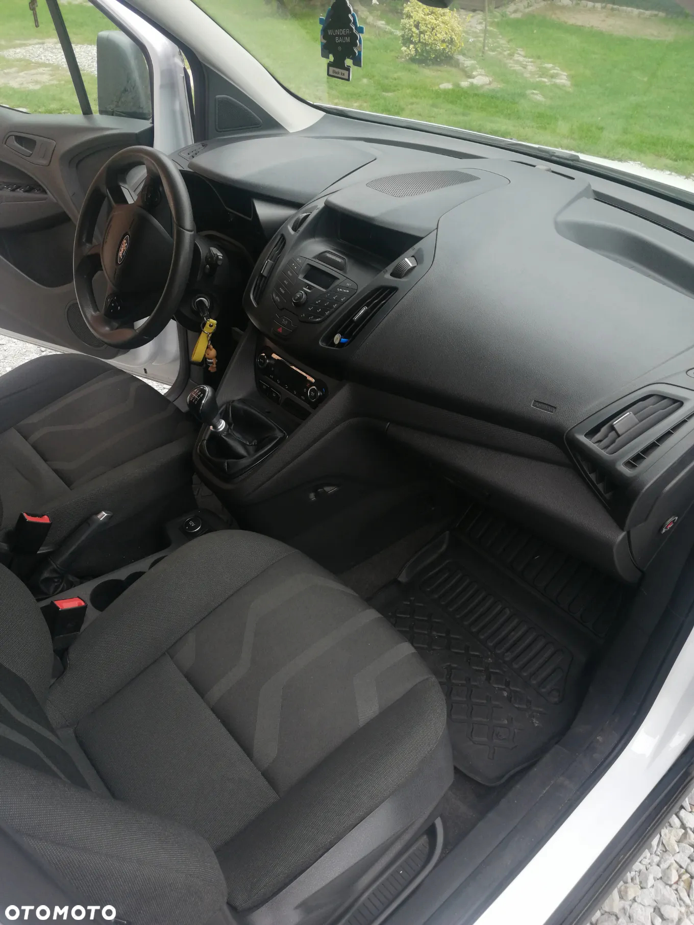 Ford Tourneo Connect - 10