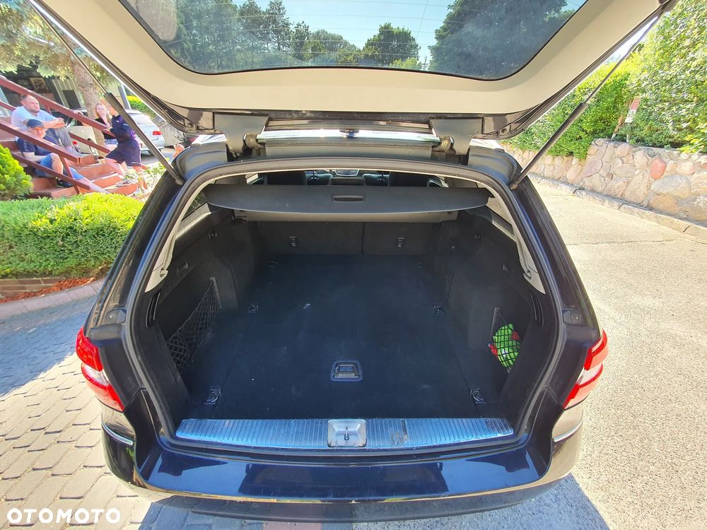 Mercedes-Benz Klasa E 200 CGI BlueEFFICIENCY Avantgarde - 12