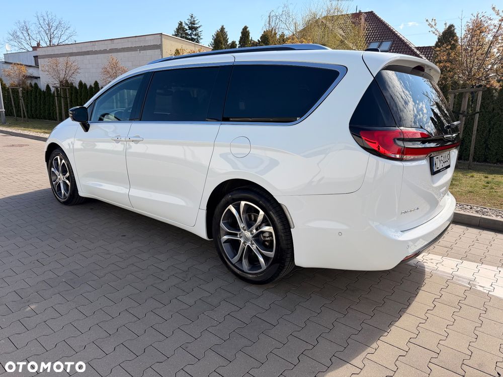 Chrysler Pacifica - 10