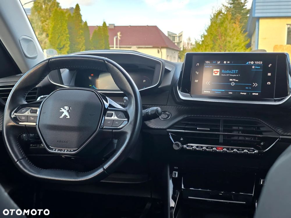 Peugeot 2008 1.2 PureTech Allure S&S EAT8 - 5