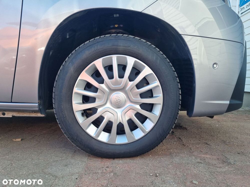 Toyota Proace City - 23