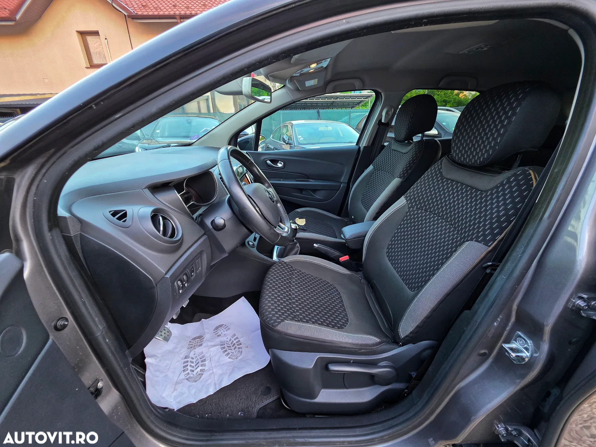 Renault Captur ENERGY TCe Intens - 16